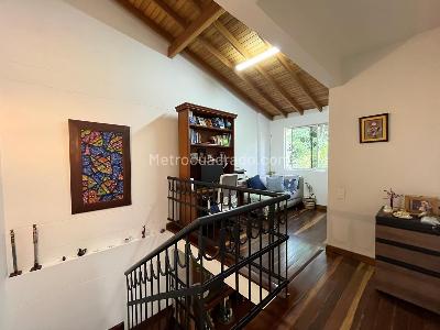 Casa de 3 alcobas en venta en El Poblado, Medellín, 260 m² · foto 9 de 20