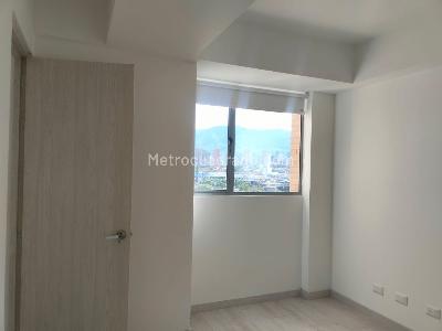 Apartamento en venta en Envigado, Envigado · foto 8 de 18
