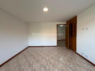Apartamento de 3 alcobas en venta en El Poblado, Medellín, 156 m² · foto 11 de 14