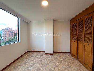 Apartamento de 3 alcobas en venta en El Poblado, Medellín, 156 m² · foto 9 de 14