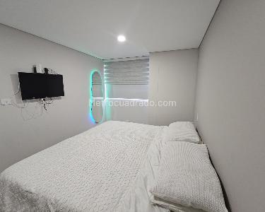 Apartamento de 3 alcobas en venta en Sabaneta, Sabaneta, 66 m² · foto 8 de 11