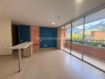 Apartamento de 2 alcobas en venta en Sabaneta, Sabaneta, 59 m² · foto 3 de 14