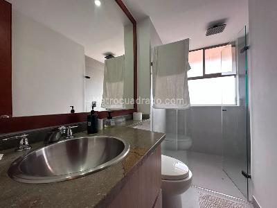 Apartamento de 2 alcobas en arriendo en Los Balsos, Medellín, 96 m² · foto 16 de 18