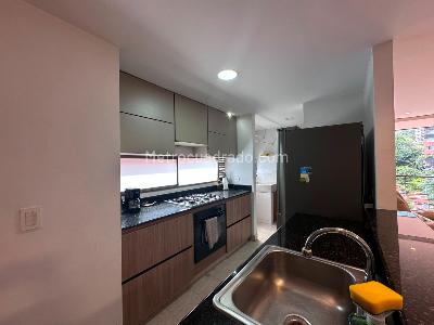 Apartamento de 2 alcobas en arriendo en Los Balsos, Medellín, 96 m² · foto 7 de 18