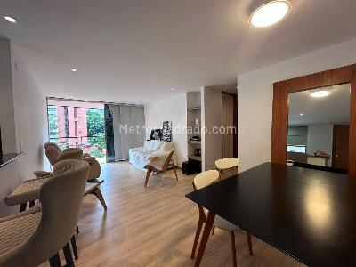 Apartamento de 2 alcobas en arriendo en Los Balsos, Medellín, 96 m² · foto 4 de 18