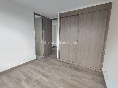 Apartamento de 2 alcobas en arriendo en El Poblado, Medellín, 105 m² · foto 13 de 18