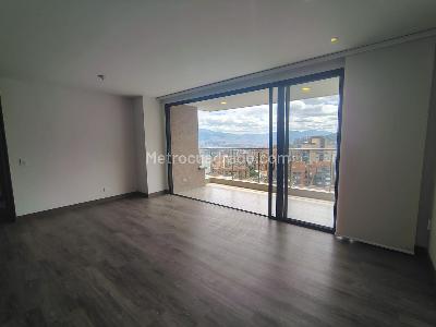 Apartamento de 2 alcobas en arriendo en El Poblado, Medellín, 105 m² · foto 2 de 18