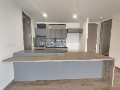 Apartamento de 2 alcobas en arriendo en El Poblado, Medellín, 105 m² · foto 5 de 18