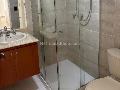 Apartamento de 3 alcobas en arriendo en Las Lomas, Medellín, 110 m² · foto 11 de 12