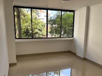 Apartamento de 3 alcobas en arriendo en Las Lomas, Medellín, 110 m² · foto 2 de 12