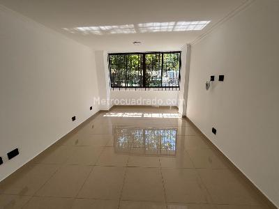 Apartamento de 3 alcobas en arriendo en Las Lomas, Medellín, 110 m² · foto 9 de 12