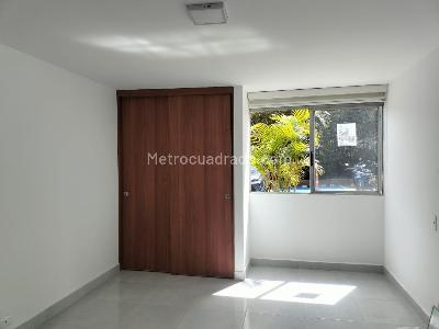 Apartamento de 3 alcobas en arriendo en El Poblado, Medellín, 88 m² · foto 11 de 19