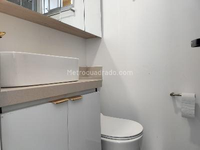 Apartamento de 3 alcobas en arriendo en El Poblado, Medellín, 88 m² · foto 18 de 19