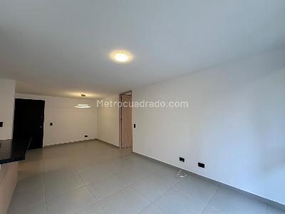 Apartamento en arriendo en El Poblado, Medellín · foto 4 de 16