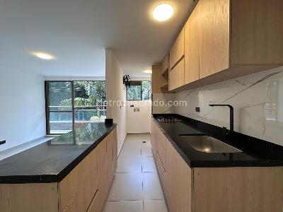 Apartamento en arriendo en El Poblado, Medellín · foto 7 de 16