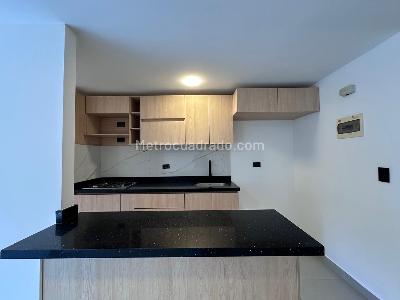 Apartamento en arriendo en El Poblado, Medellín · foto 9 de 16