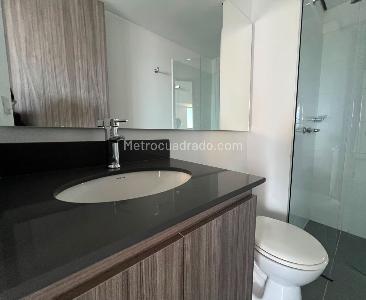 Apartamento de 2 alcobas en arriendo en El Poblado, Medellín, 70 m² · foto 9 de 10