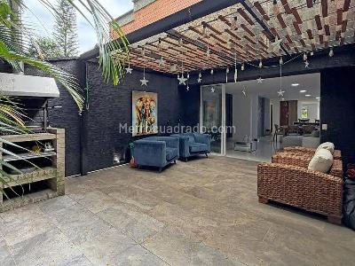 Casa en arriendo en El Poblado, Medellín · foto 15 de 16