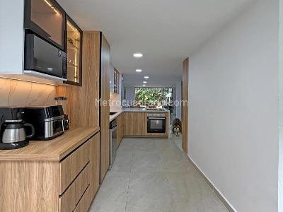 Casa en arriendo en El Poblado, Medellín · foto 5 de 16