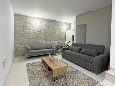 Casa en arriendo en El Poblado, Medellín · foto 8 de 16