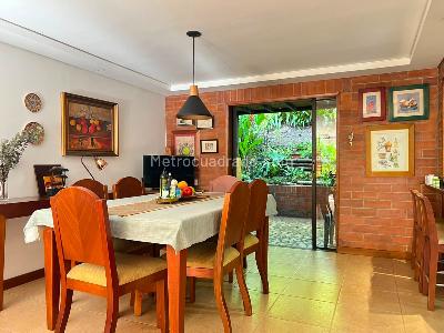 Casa de 3 alcobas en venta en Envigado, Envigado, 140 m² · foto 4 de 19