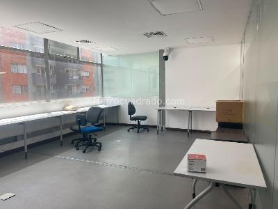 Office for rent in EL POBLADO, Medellín