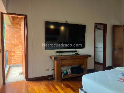 Casa de 4 alcobas en venta en Envigado, Envigado, 219 m² · foto 10 de 20