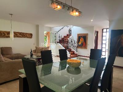 Casa de 4 alcobas en venta en Envigado, Envigado, 219 m² · foto 4 de 20