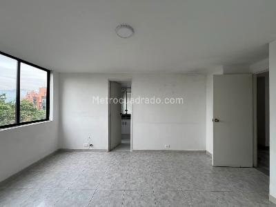 Apartamento de 3 alcobas en venta en El Poblado, Medellín, 138 m² · foto 11 de 15