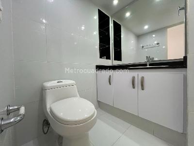 Apartamento de 3 alcobas en venta en El Poblado, Medellín, 138 m² · foto 15 de 15