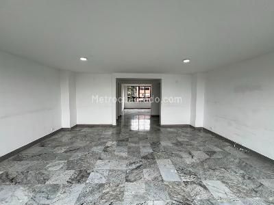 Apartamento de 3 alcobas en venta en El Poblado, Medellín, 138 m² · foto 3 de 15