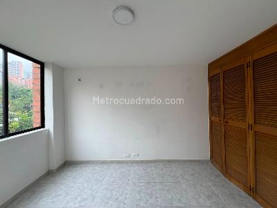 Apartamento de 3 alcobas en venta en El Poblado, Medellín, 138 m² · foto 9 de 15