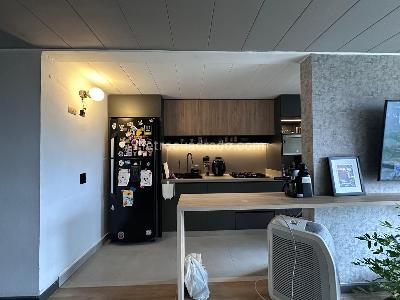 Apartamento de 2 alcobas en venta en El Poblado, Medellín, 80 m² · foto 8 de 19