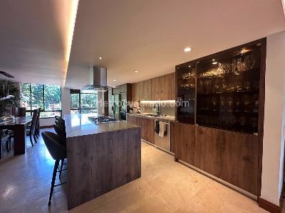 Apartamento de 4 alcobas en venta en El Poblado, Medellín, 286 m² · foto 7 de 18