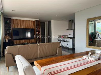Apartamento de 3 alcobas en venta en El Poblado, Medellín, 134 m² · foto 3 de 17