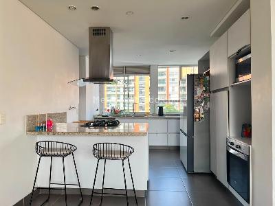 Apartamento de 3 alcobas en venta en El Poblado, Medellín, 134 m² · foto 5 de 17