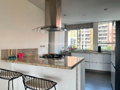 Apartamento de 3 alcobas en venta en El Poblado, Medellín, 134 m² · foto 6 de 17