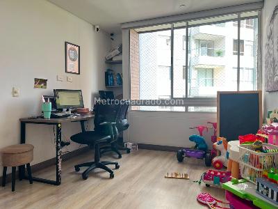 Apartamento de 3 alcobas en venta en El Poblado, Medellín, 134 m² · foto 8 de 17