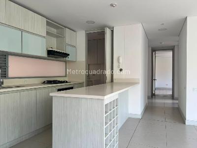 Apartamento en venta en Envigado, Envigado · foto 7 de 14