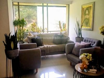Apartamento de 3 alcobas en venta en El Poblado, Medellín, 76 m² · foto 3 de 10