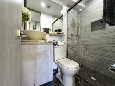 Apartamento de 3 alcobas en venta en El Poblado, Medellín, 76 m² · foto 9 de 10