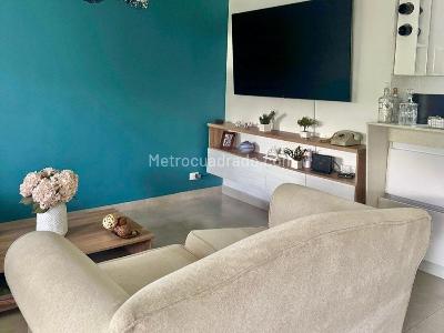 Casa de 3 alcobas en venta en Envigado, Envigado, 190 m² · foto 2 de 16