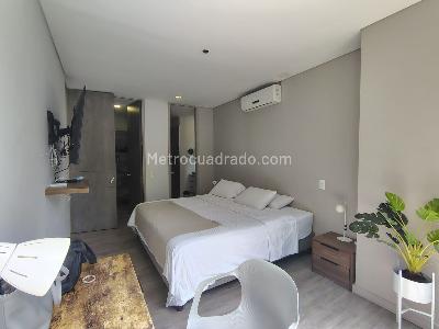 Apartamento de 2 alcobas en venta en El Poblado, Medellín, 71 m² · foto 10 de 18