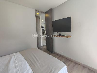 Apartamento de 2 alcobas en venta en El Poblado, Medellín, 71 m² · foto 15 de 18
