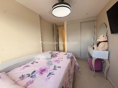 Apartamento de 3 alcobas en venta en Sabaneta, Sabaneta, 90 m² · foto 11 de 17