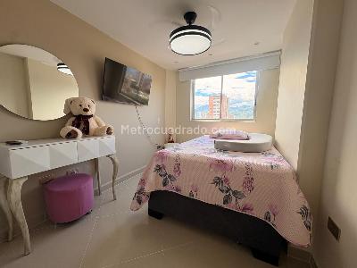 Apartamento de 3 alcobas en venta en Sabaneta, Sabaneta, 90 m² · foto 12 de 17