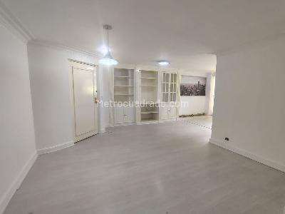 Apartamento de 2 alcobas en venta en Envigado, Envigado, 100 m² · foto 2 de 19