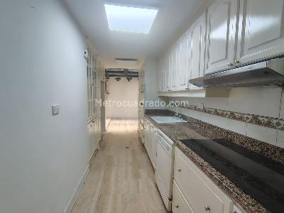 Apartamento de 2 alcobas en venta en Envigado, Envigado, 100 m² · foto 8 de 19
