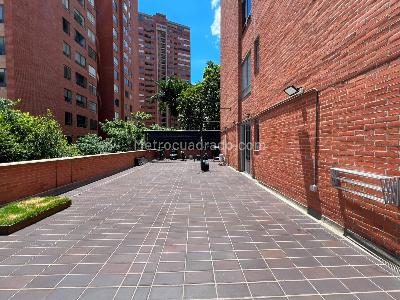 Apartamento de 2 alcobas en venta en El Poblado, Medellín, 100 m² · foto 17 de 17