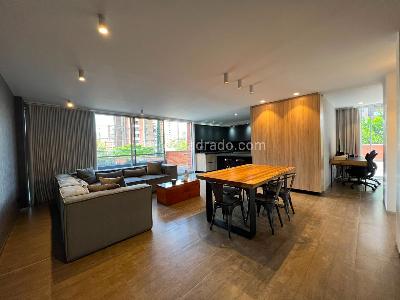 Apartamento de 2 alcobas en venta en El Poblado, Medellín, 100 m² · foto 2 de 17